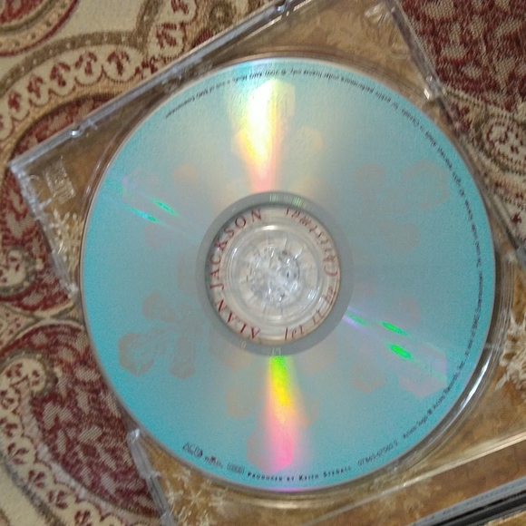 Alan Jackson let it be Christmas music CD - Picture 4 of 6